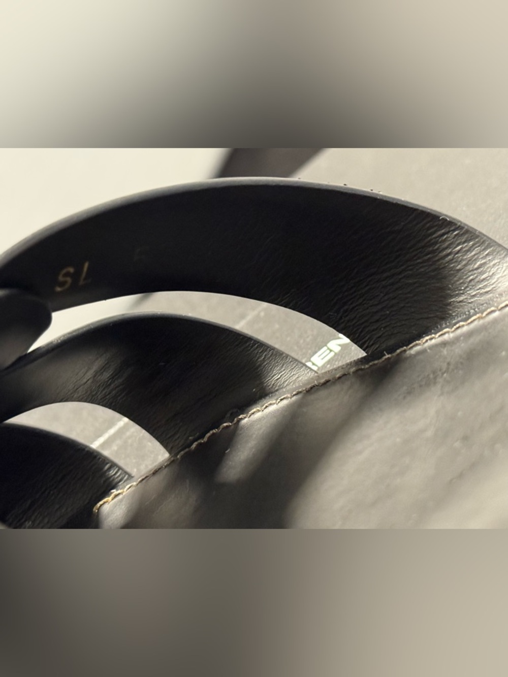 SAINT LAURENT Tribute Sandals - Picture 4 of 7